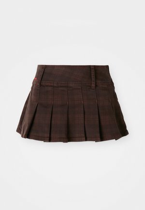 Brown plaid pleated skirt with a fitted waist, featuring stitched details and a smooth texture. Accented with a small red logo tag.