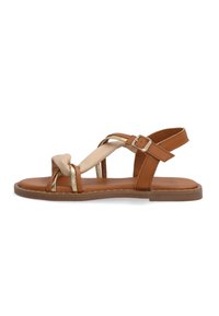 Braune Leder-Sandale mit einem eleganten Stoff-Dreh, goldenen Metallakzenten, mehreren Riemen und einer flachen Sohle.