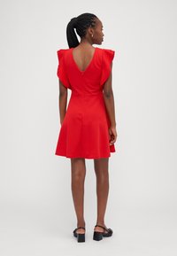 WAL G PETITE LUCIA V NECK FRILL SLEEVE SKATER DRESS - Trikotāžas kleita - red