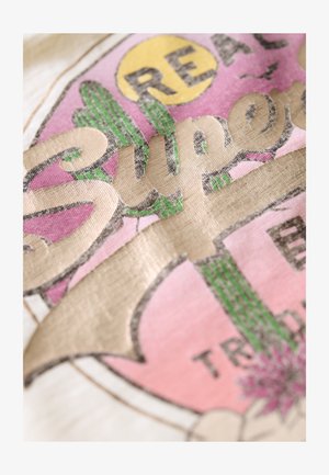 Superdry & Co, VINTAGE LOGO NARRATIVE - Top - off white