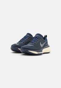 Nike Performance ZOOMX INVINCIBLE RUN FK 3 - Neutral running shoes ...