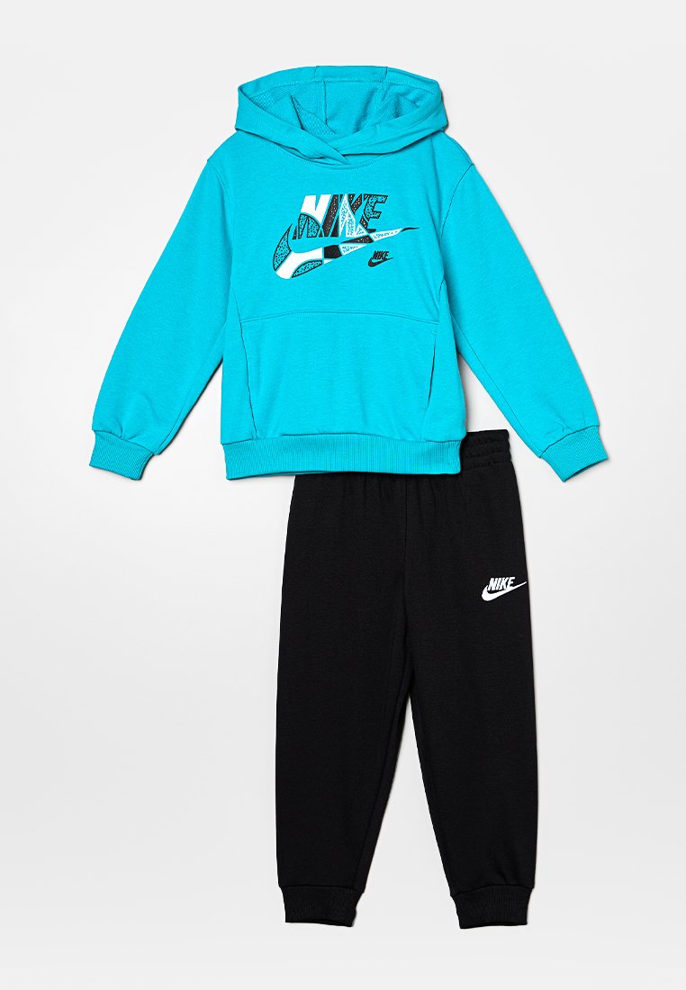 Nike Performance Hoodie meerkleurig Nike Performance Hoodie meerkleurig