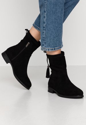 Stivaletti - black