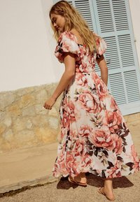 Next PUFF SLEEVE MIDI - Dienas kleita - pink