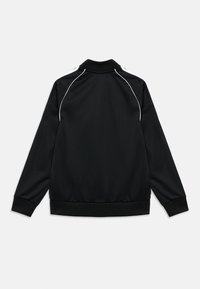 Μαύρο αθλητικό μπουφάν με λευκές ραφές. Διαθέτει ψηλό γιακά και ριμπ μανσέτες. Κατασκευασμένο από απαλό, ελαφρύ ύφασμα.