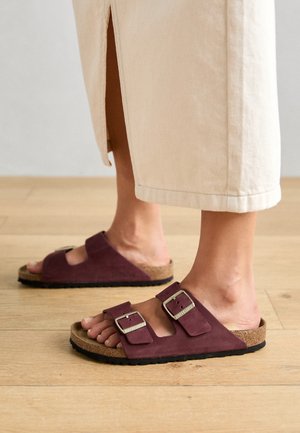 Birkenstock ARIZONA bordowy