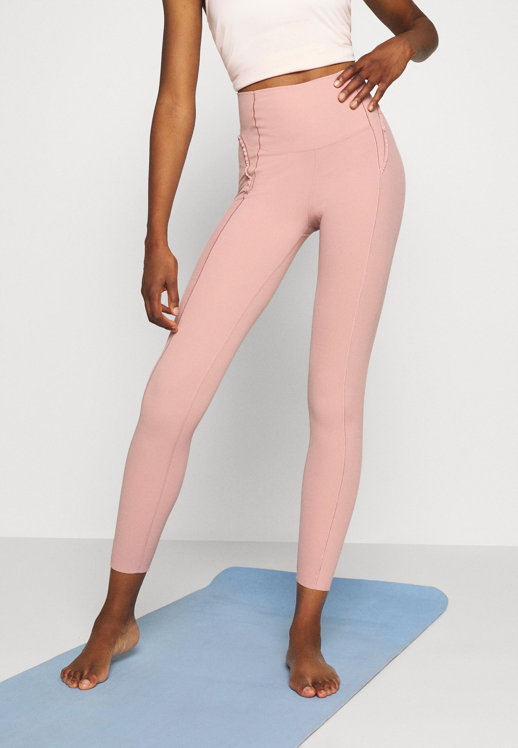 Nike Performance YOGA - Legging - rust pink/beige/donkerroze - Zalando.nl