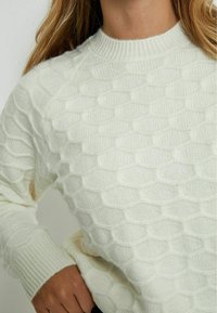 Desires Trui - seedpearl cream
