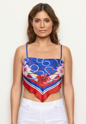 Zijde crop top met een blauwe achtergrond en bloemenpatronen in roze en rood, een V-vormige zoom en dunne schouderbanden.