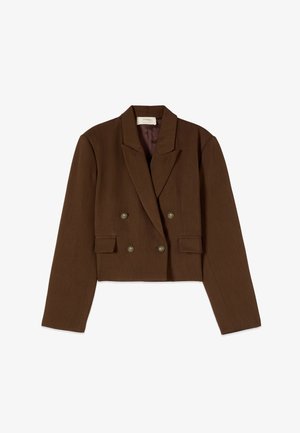 Brauner Cropped-Doppelreihen-Blazer mit aufgeschlagenem Revers, vier Zierknöpfen und zwei vorderen Pattentaschen.
