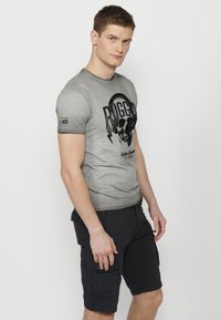 Koroshi SHORT SLEEVE - Potiskana majica - gris grey