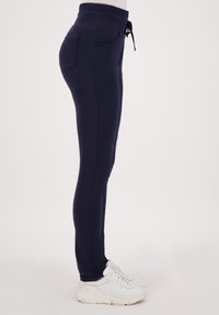 JE M'APPELLE PERFECTE TRAVEL - Broek - blauw