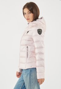 Blauer Winterjacke - charme pink