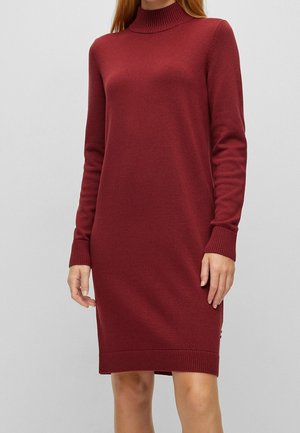 Pletené šaty - dark red