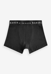 Fekete boxer alsónemű sima pamut textúrával, széles rugalmas derékkal, amelyen fehér betűkkel szerepel a "BAKER BY TED BAKER" felirat.