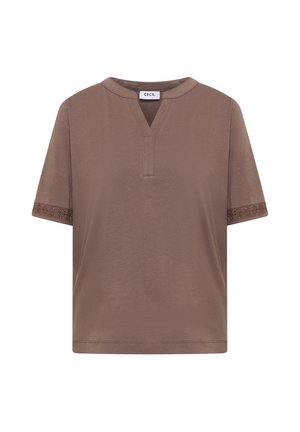 Top marrone a maniche corte con scollo a V e bordo in pizzo decorativo sulle maniche, etichetta del marchio "CECIL" all'interno del colletto.