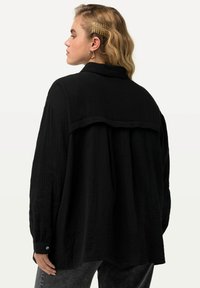 Ulla Popken COLLARED MUSLIN  - Overhemdblouse - black