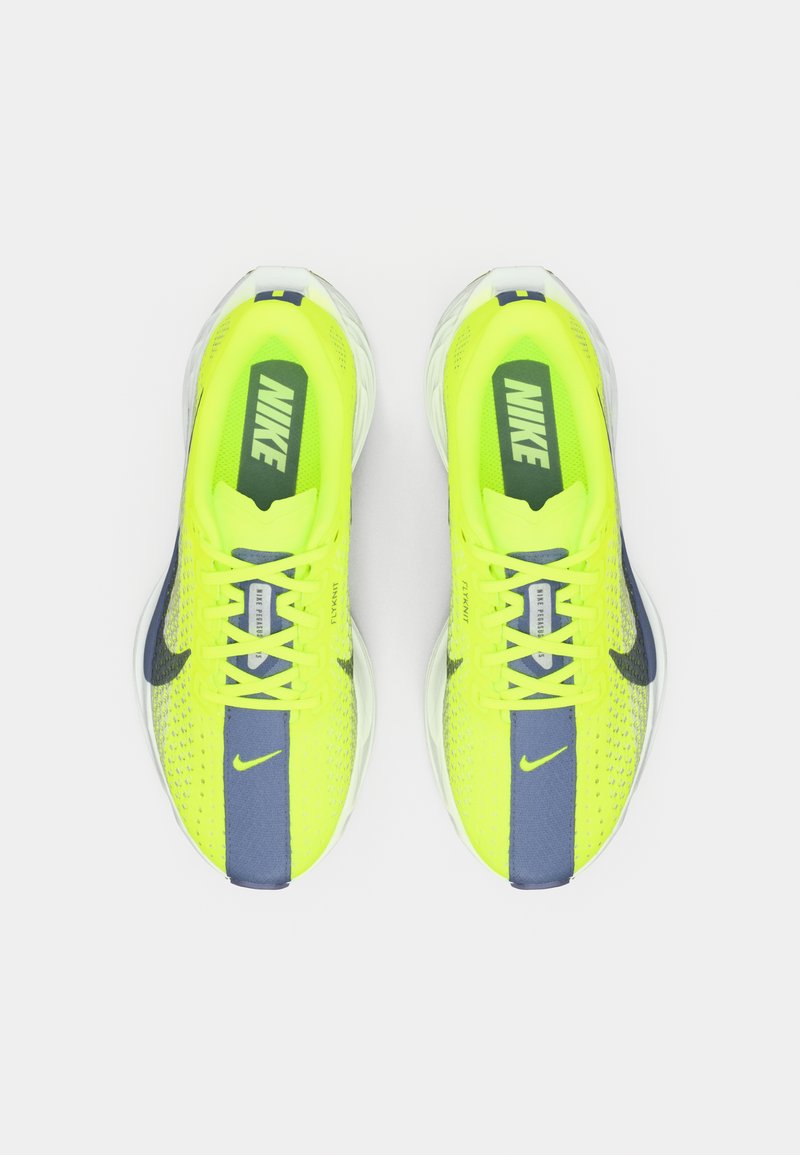 Nike Performance PEGASUS PLUS - Silniční běžecké boty - volt/world indigo/platinum tint/white