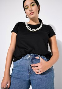 Studio Untold Jeans Straight Leg - mid blue denim