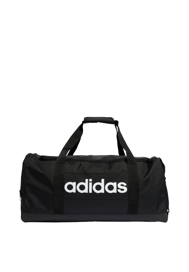 Schwarze Reisetasche aus strapazierfähigem Material, mit einem auffälligen weißen "adidas"-Logo, zwei Griffen und einem Reißverschluss.
