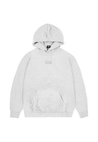 Jasnoszara bluza z kapturem z kieszenią z przodu i małą metką z logo na klatce piersiowej. Kapuś znajduje się na górze, co podkreśla swobodny styl.