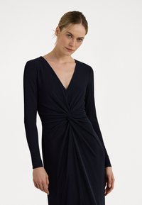 Lauren Ralph Lauren - TWIST FRONT STRETCH JERSEY GOWN - Obleka iz džersija - lighthouse navy Miniaturna slika 1