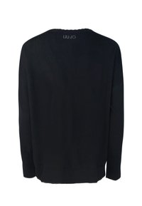 Suéter negro de punto con un corte relajado, puños y dobladillo acanalados, y un pequeño logo "LIU JO" en rhinestones en la parte trasera del cuello.