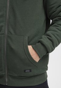 Blend BH zieleń butelkowa