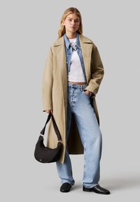 LUNA SLING BAG - Umhängetasche - black