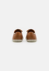 Camper PEU CAMI - Stringate sportive - medium brown