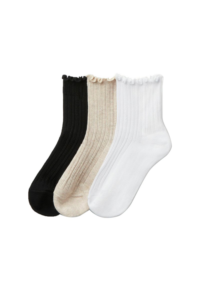 Tre paia di calzini anklet in cotone, nei colori nero, beige e bianco. Presentano una texture a coste con un bordo arricciato.