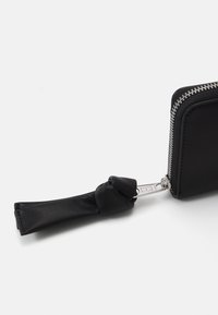 Tommy Jeans BOLD LARGE  - Monedero - black
