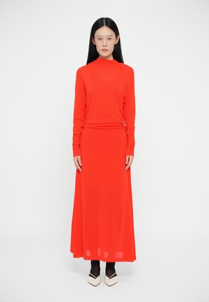 STAGE SHEER LAYERED DRESS - Maxi šaty - scarlet