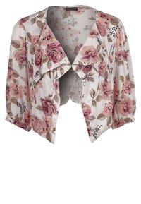Kwiatowa krótka kurtka z lekkiego materiału ma białą bazę ozdobioną różowymi i beżowymi różami. Posiada szeroki kołnierz i krótkie rękawy.