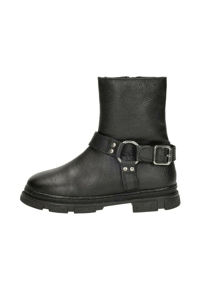 Zwarte leren enkelboot met een gestructureerde afwerking, een band met een gesp detail en een robuuste rubberen zool voor duurzaamheid.