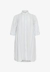 KCMILLE - Blousejurk - chalk soft chambray stripe
