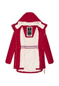 Czerwony zimowy płaszcz z kapturem, wyłożony białym polarem, z zamkiem błyskawicznym, rozłożony na płasko, aby pokazać wnętrze i metki marki.