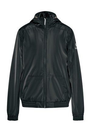 Giacca leggera nera con zip frontale, cappuccio regolabile con coulisse, polsini elastici e due tasche laterali. Texture liscia e lucida.