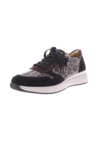 Sneaker mit Leopardenmuster, ausgestattet mit schwarzem Wildleder und schimmernden Akzenten. Schnürdesign mit seitlichem Reißverschluss. Gepolsterte weiße Zwischensohle und strukturierte schwarze Außensohle.
