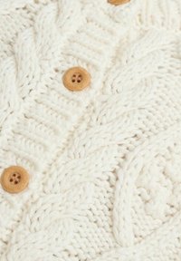 JoJo Maman Bébé COSY CABLE  - Vest - Cream