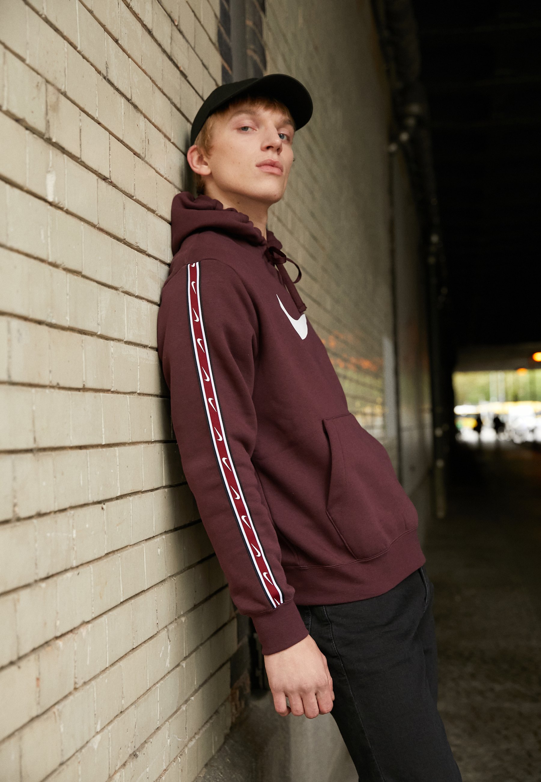 nike burgundy and white