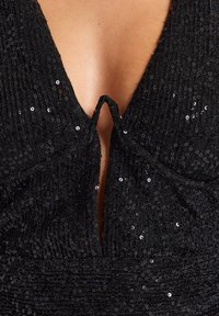 Trendyol - Vestito lungo a balze in pizzo verde salvia | ASOS