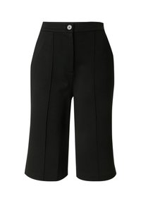 Pantalons culottes noirs en tissu lisse, avec une fermeture à boutons, deux poches avant et des plis marqués pour un look structuré.