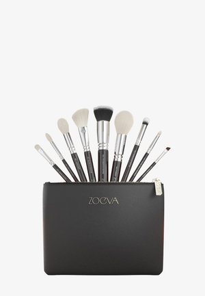 ZOEVA THE COMPLETE BRUSH SET - Kit pennelli