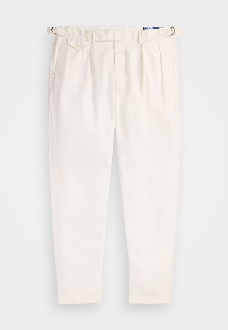 Pantalons en mélange de coton blanc avec une coupe décontractée, pli en avant et passants de ceinture. Comprend des poches latérales et des ourlets à revers.