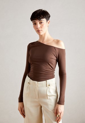 Long sleeved top - dark brown