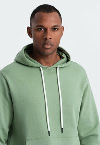 Ombre KANGAROO SET - Chándal - green