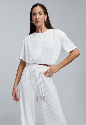 KAYLIE CROPPED TEE - Navadna majica - white