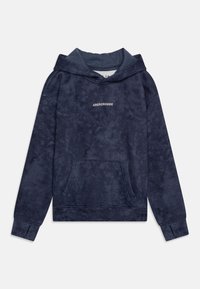 Unselected, blue wash