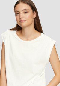 s.Oliver MET GESMOKTE DETAILS - T-shirt basic - ecru